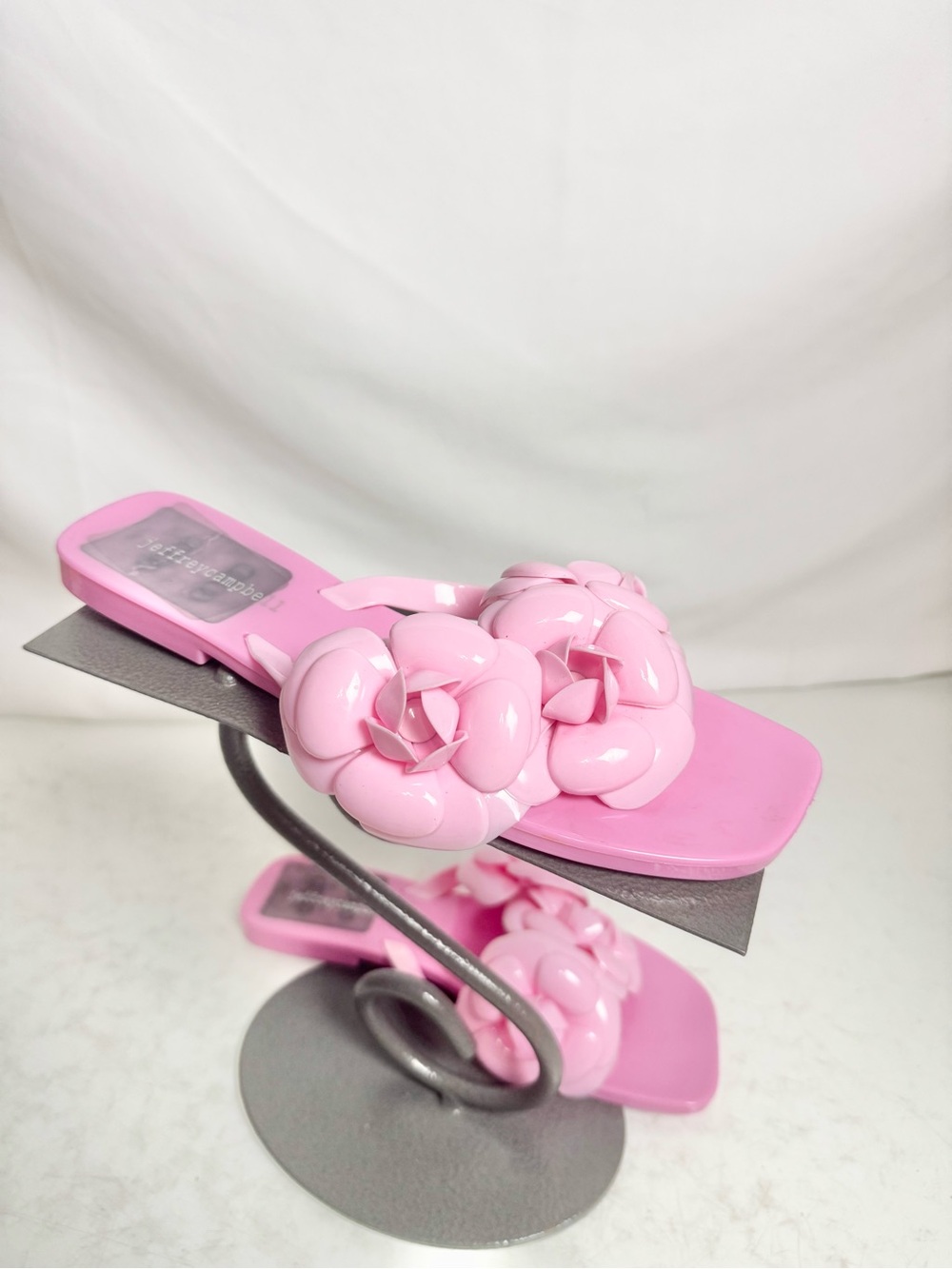 Jeffrey Campbell Light Pink Fleuris Jelly Flip Flops Sandals Size 8